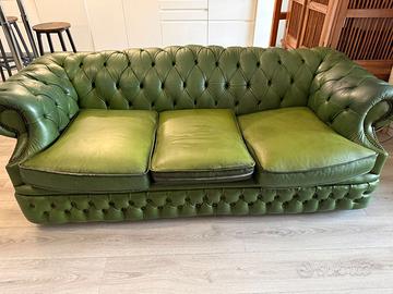 Divano Chesterfield inglese vintage originale