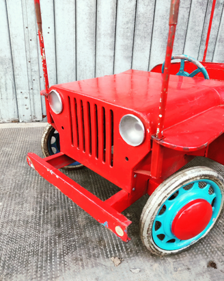 Auto a pedali JEEP WILLYS anni 50 pompieri