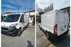 PEUGEOT BOXER 2.2 BlueHDi 130cv 2017 – Impeccabile