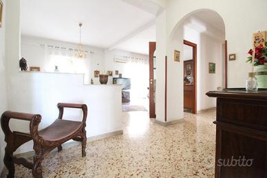 5 vani 3 camere termoautonomo tripla esposizione