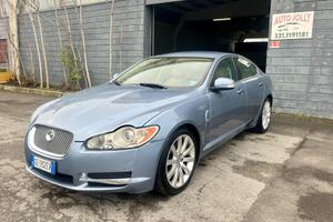 Jaguar XF 2.7D V6 Premium Luxury Grandinata