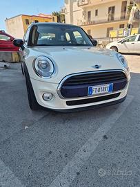 AUTO MINI COOPER D