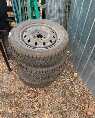 4 cerchi con 4 gomme termiche 175/65/R14 lancia y