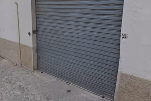 Grande garage vicinanze Ospedale
