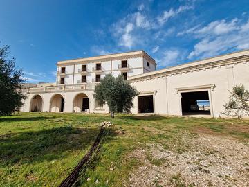 Struttura alberghiera con ristorante, c. sportivo
