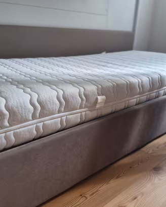 Materasso singolo (disponibili: 2)