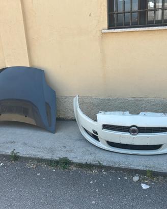 Paraurti e cofano fiat bravo