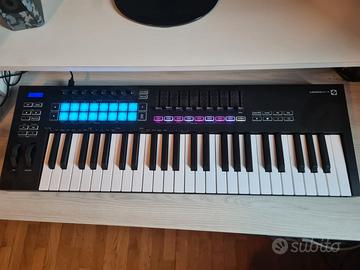 Novation Launchkey 49 MK3