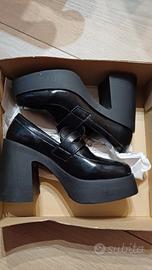 scarpe da donna nere con tacco