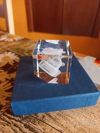 oggetto in cristallo con la Pietà di Michelangelo 