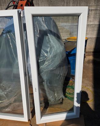 Finestre in pvc H152 cm L 136cm