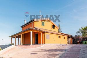 Villa singola - Aci Sant'Antonio