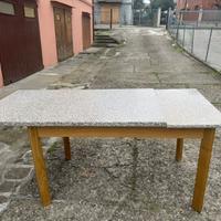 Tavolo espensibile
