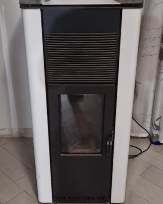 stufa pellet 12kw Vulcania all stone riscaldamento