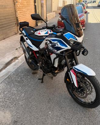 Honda CRF1100L Africa Twin tricolor-2024