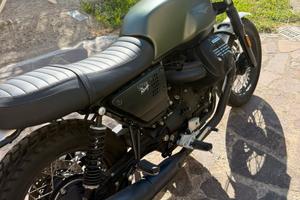Moto Guzzi V7 III stone