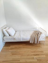  2 letti in ferro battuto bianco IKEA MINNEN -