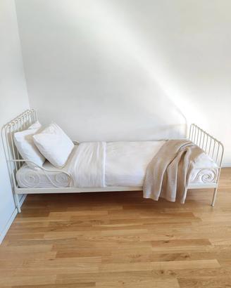  2 letti in ferro battuto bianco IKEA MINNEN -