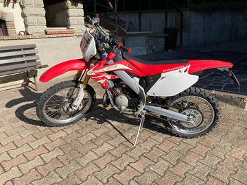 Moto enduro
