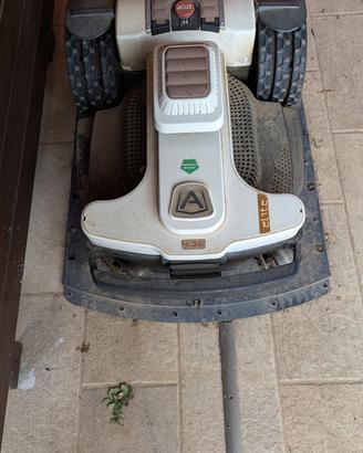 Robot taglia erba