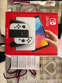 Nintendo Switch Oled usata  con gioco Pokemon