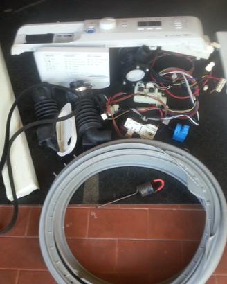 Ricambi Lavatrice Indesit  mod.XWA61052X