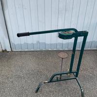 Tappatrice manuale a leva per tappi in sughero