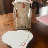 Caffettiera con appoggio.