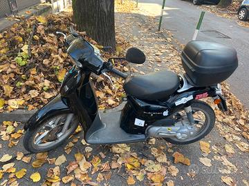 Scarabeo 50cc nero