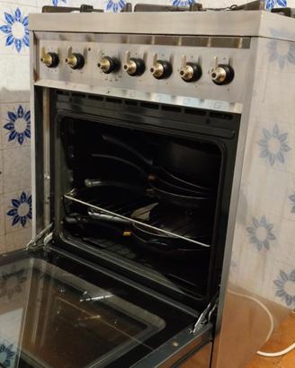 Cucina  gas professionale in acciaio inox