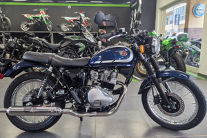 Kawasaki W 230 nuova 2025