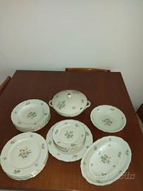 servizio piatti e caffe in porcellana anni 1950