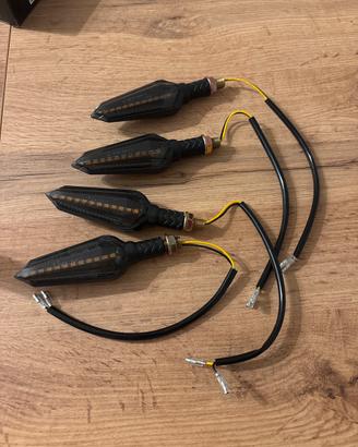 Frecce a LED dinamiche da moto/scooter