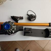 Dyson v8