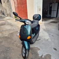 Vespa ET4 125