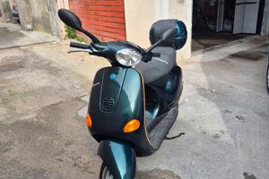 Vespa ET4 125
