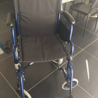 Sedia a Rotelle - Carrozzina Chiudibile