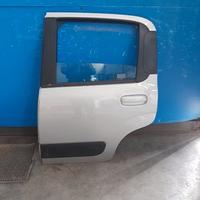 Porta posteriore sinistro fiat panda anno 2015