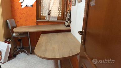 Scrivania angolare con sedia