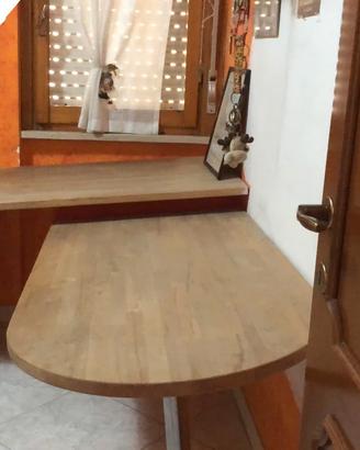 Scrivania angolare con sedia