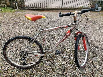 Bici MTB ammortizzata Bronx 26 pollici