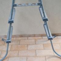 scaletta piscina bestway