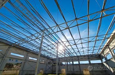 Capannone industriale 1200 mq + terreno 3400 mq |