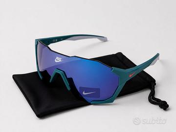 Occhiali Nike da Sole Charged Shield  unisex SPORT