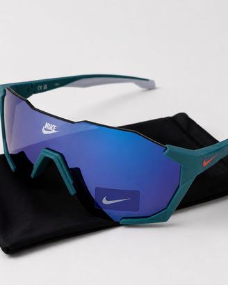Occhiali Nike da Sole Charged Shield  unisex SPORT