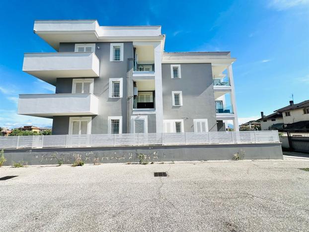 Villaggio prenestino: trilocale con balcone perime