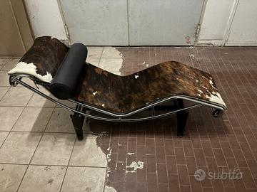 Chaise longue