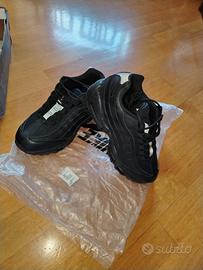 Nike Air Max 95 TT "Triple Black"