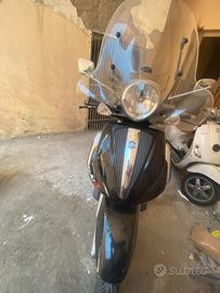 Piaggio Beverly Tourer 300