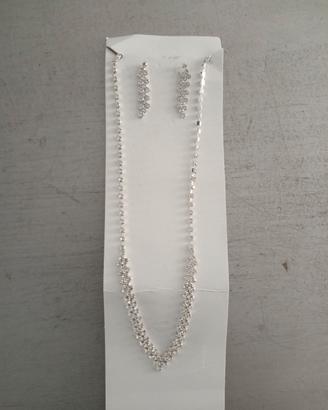 ✨ Set parure collana e orecchini ✨